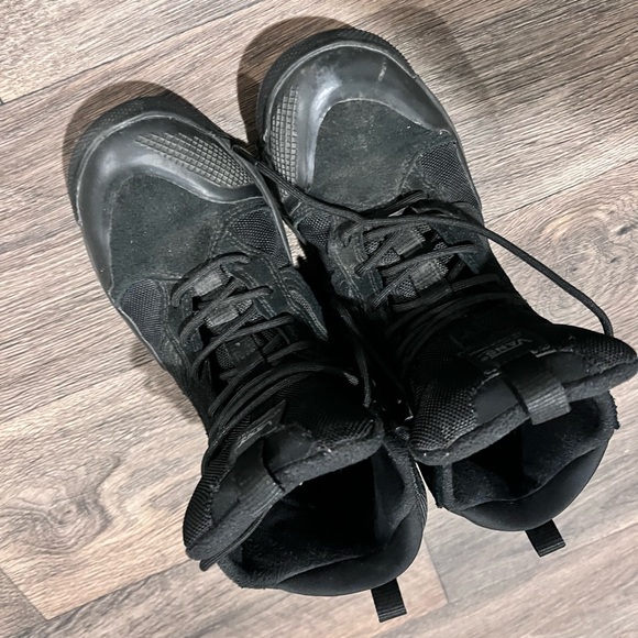 MTE UltraRange EXO Hi Shoe Uni sizing size THEY ARE 7.5 IN MEN/9 IN WOMEN - Picture 5 of 11